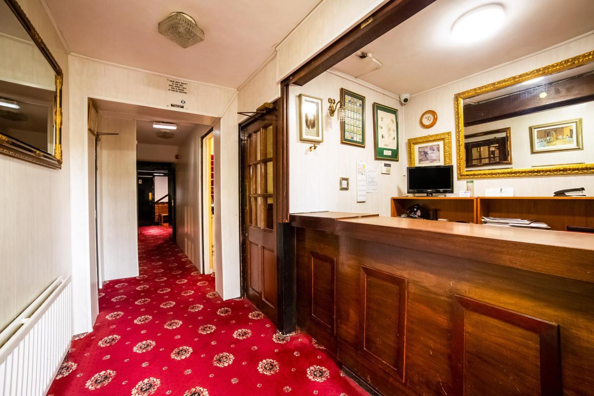 Dunston  Oyo The Royal Hotel מראה חיצוני תמונה