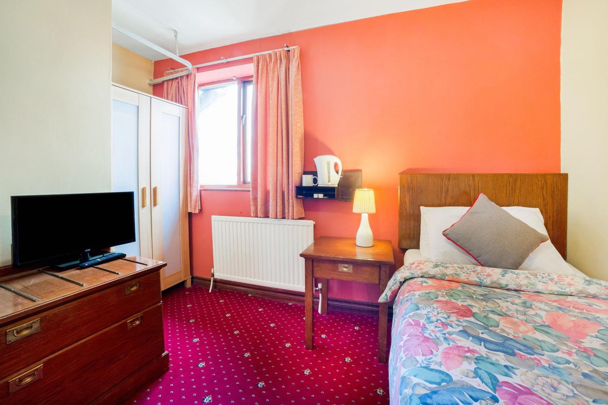 Dunston  Oyo The Royal Hotel מראה חיצוני תמונה