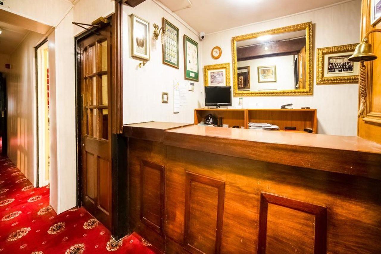 Dunston  Oyo The Royal Hotel מראה חיצוני תמונה